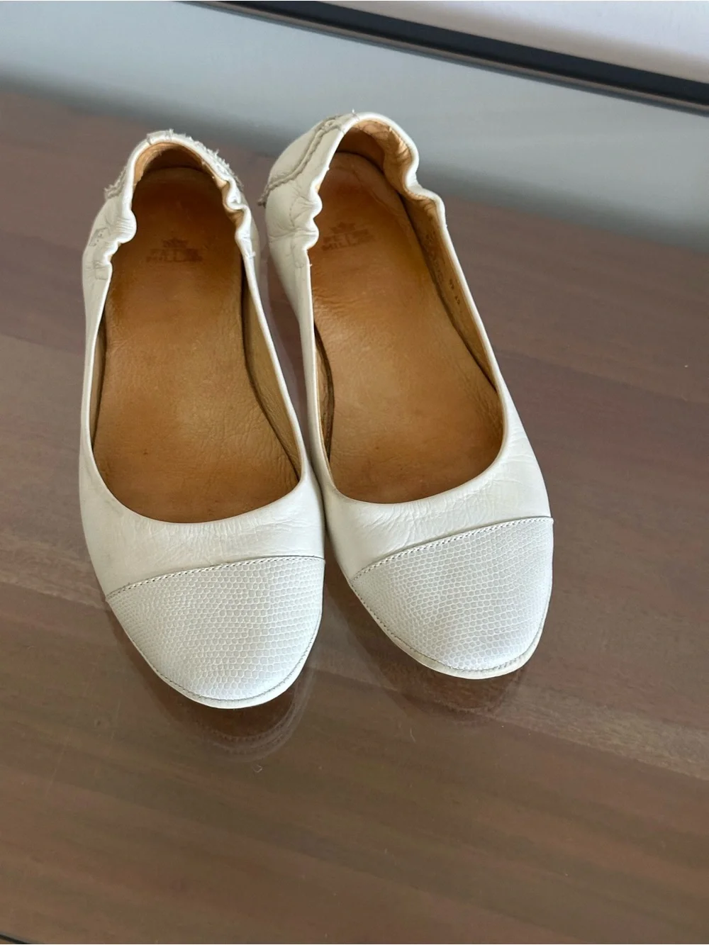 Peter Millar Dana Beige Lizard Cap Toe Ballet Flats Leather Made in Brazil